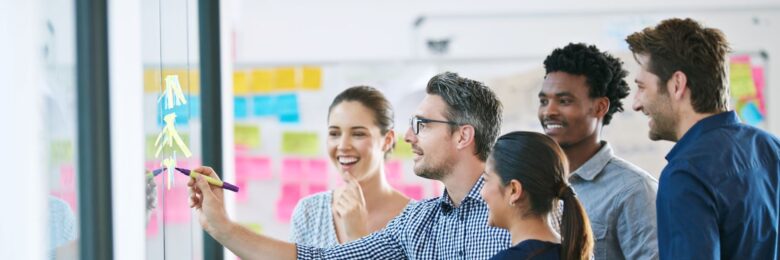 Digitale Weiterbildung 2020/2021: von Euphorie zum Webinar-Frust - Personalentwickler und Führungskräfte konzentrieren sich auf Kernthemen der betrieblichen Bildung