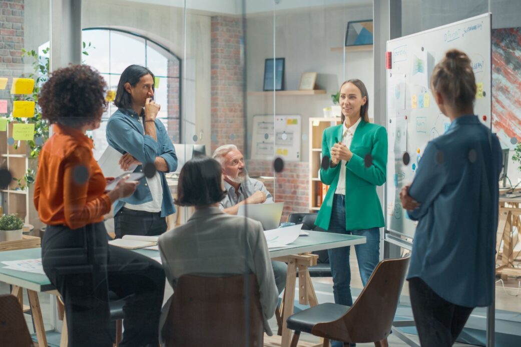 Telefontraining online Kurs: Telefontrainerin erzielt Note 1,3 für praxisnahes Telefon-Seminar